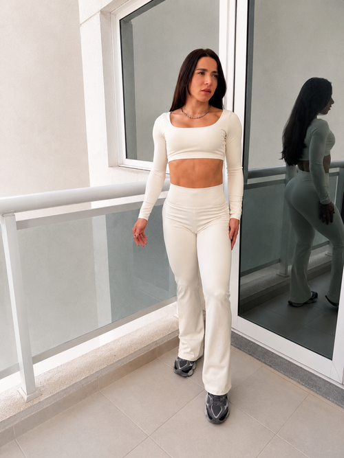 Conjunto Flare Aura Ferox Clothes — foto 1